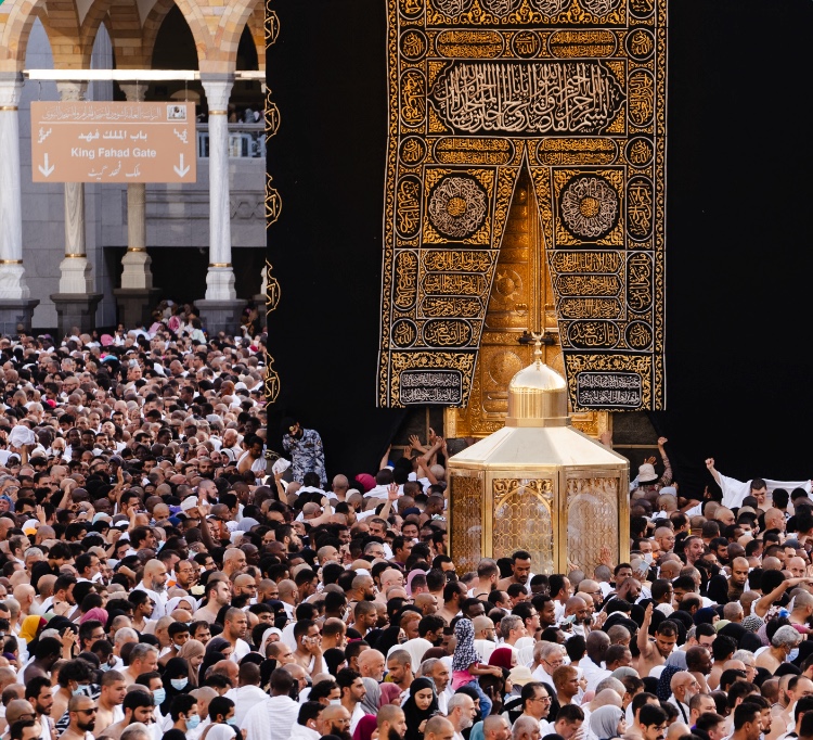 جمعية هدية نفذت أكثر من 80 ألف عمرة بالإنابة , مبادرة سعودية تفتح أبواب المناسك للعاجزين في رمضان